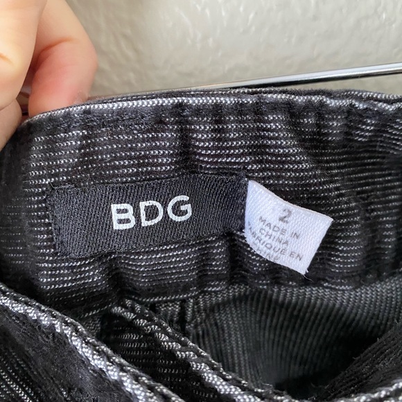 UO BDG Corduroy Button Front Skirt - Picture 3 of 4